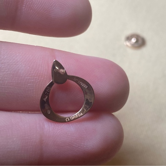 OMEGA Dewdrop 18K Yellow Gold Diamond Earrings - Picture 4 of 12